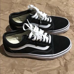 Vans Old Skool skate shoe US women’s 6.5